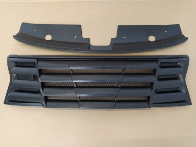 Решетка радиатора CROSS для Renault Duster 2012-2020г.